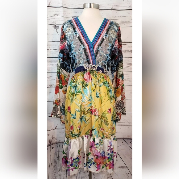 johnny was dari dress